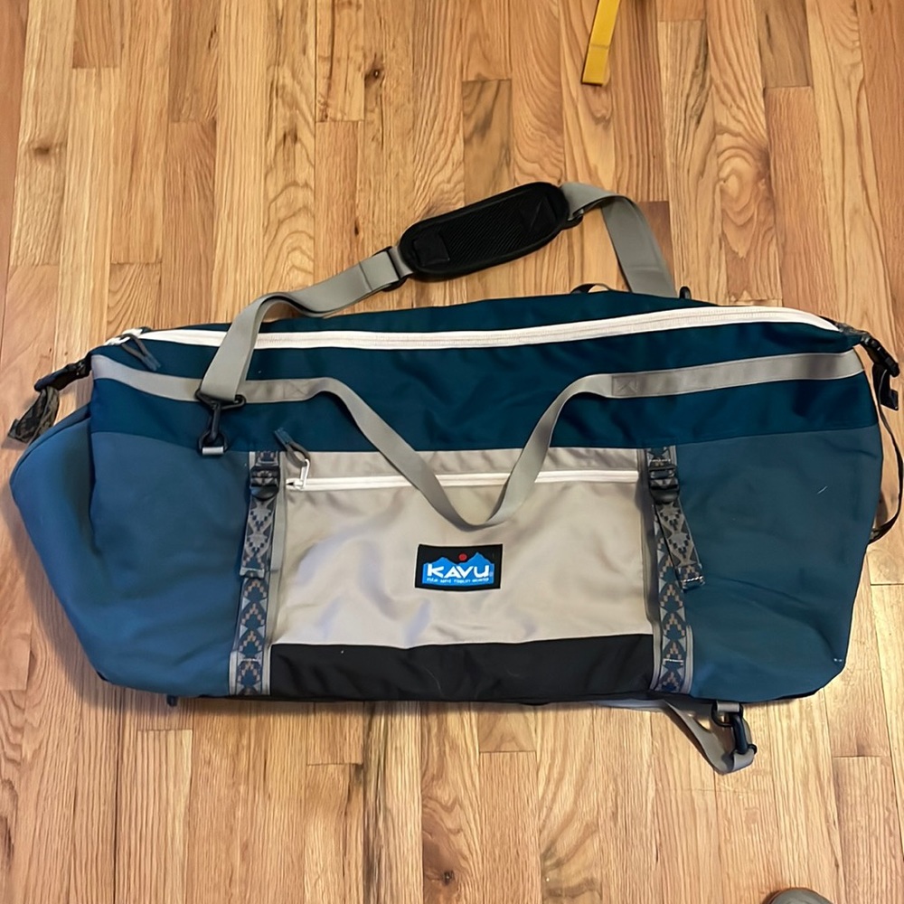 “Big Feller” KAVU xl dufflel. Army green & Khaki.